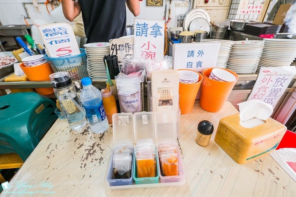 [台南‧美食]邱家小卷米粉/食尚玩家推薦國華街必吃