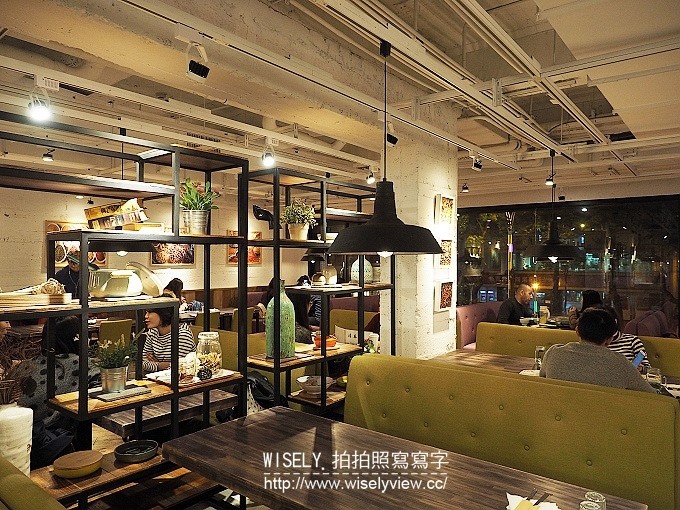 《台北市中山區。淡水信義線。捷運中山站美食》湄泰廚房～湯麵河粉優於飯食，環境佳價略高