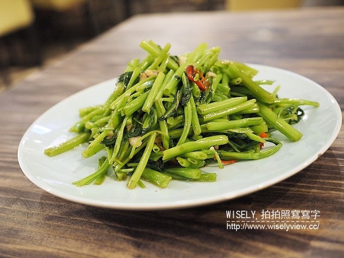 《台北市中山區。淡水信義線。捷運中山站美食》湄泰廚房～湯麵河粉優於飯食，環境佳價略高