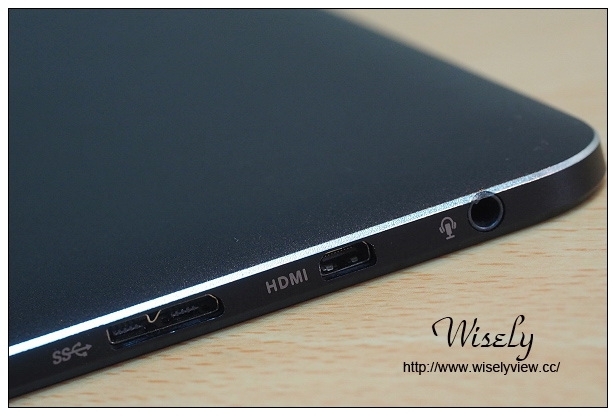 【開箱】3C。華碩筆記型電腦:ASUS Transformer Book T300Chi(開箱篇)@採Intel Core M處理器,實現極薄無風扇設計,提供長效電力與高效能