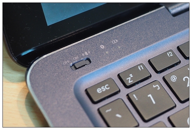 【開箱】3C。華碩筆記型電腦:ASUS Transformer Book T300Chi(開箱篇)@採Intel Core M處理器,實現極薄無風扇設計,提供長效電力與高效能