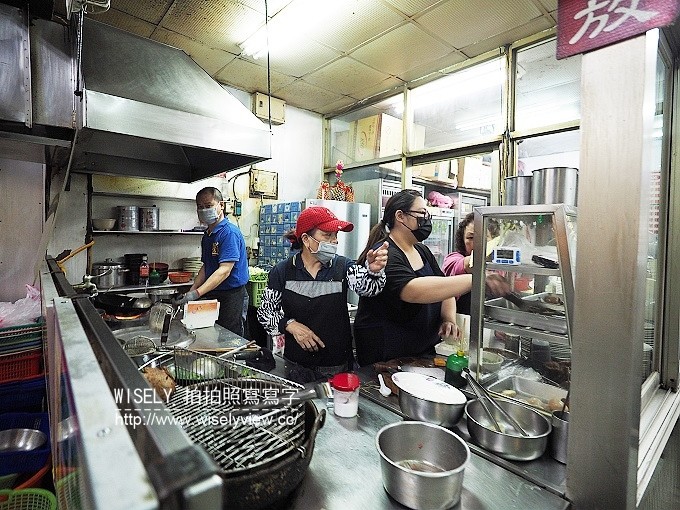 《新北市永和區。中和新蘆線。捷運永安市場站美食》竹林口小吃＠位於四號公園旁