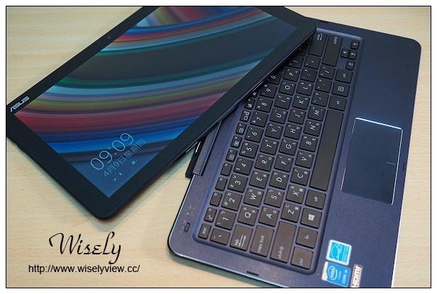 【開箱】3C。華碩筆記型電腦:ASUS Transformer Book T300Chi(開箱篇)@採Intel Core M處理器,實現極薄無風扇設計,提供長效電力與高效能