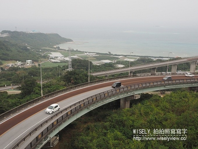 《日本沖繩自由行。景點／美食／祭典／購物／住宿 3-2》山の茶屋樂水／玉城燒、糸滿漁民食堂、八重瀨公園／中本鮮魚店、自衛隊知念屯地／知念岬公園／Café Curcuma、鐘乳石洞Cave Café／Okinawa World、琉球新麺 通堂、萬國屋民泊(Airbnb)、國際通屋台村