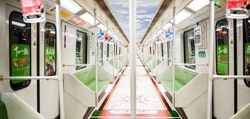 一次大解惑！為什麼捷運站裡有這麼多手遊廣告？｜合和國際 HohoAD