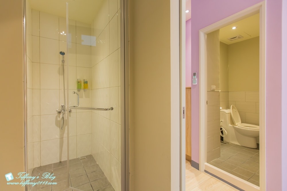 [台南‧住宿]北歐小幸福民宿/有背包客房型~近台南火車站~房間舒適有設計感超推薦