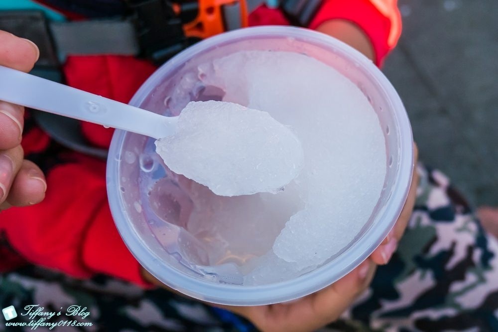 八里老街"阿忠花生捲冰淇淋"/食尚玩家推薦綿綿冰必吃