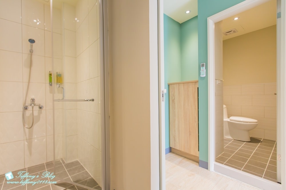 [台南‧住宿]北歐小幸福民宿/有背包客房型~近台南火車站~房間舒適有設計感超推薦