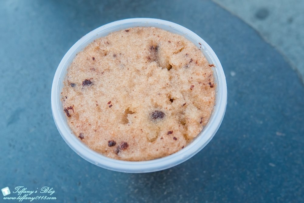 八里老街"阿忠花生捲冰淇淋"/食尚玩家推薦綿綿冰必吃