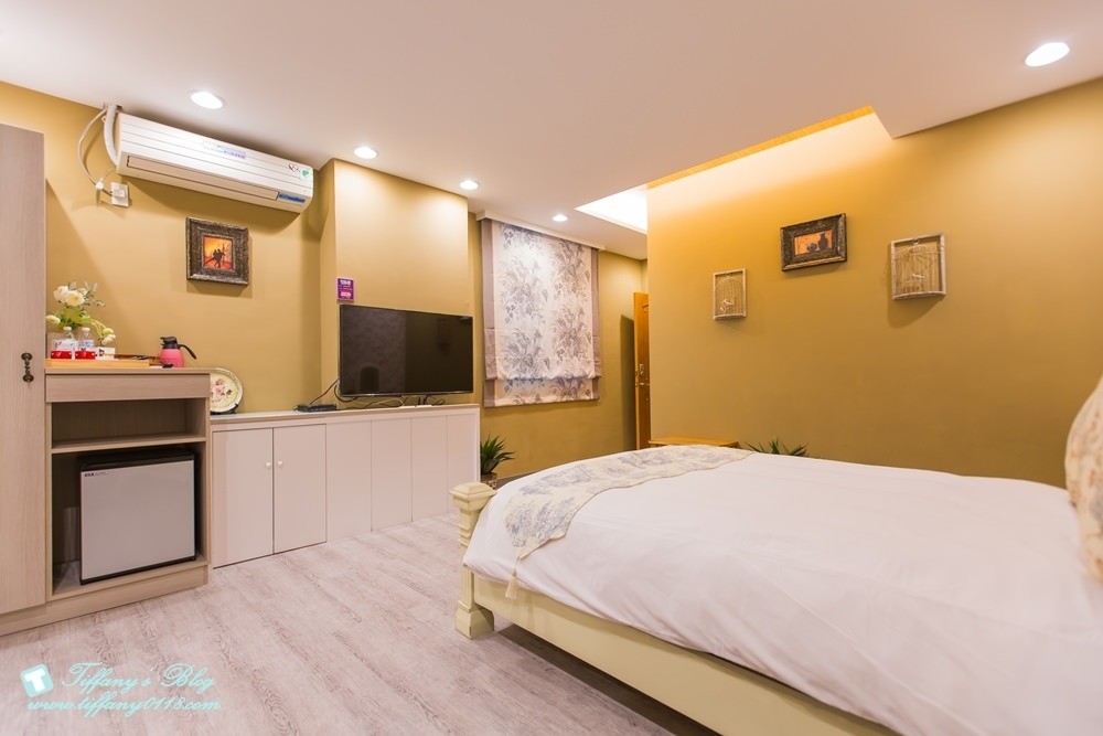 [台南‧住宿]英倫花園民宿/近安平老街及文章牛肉湯、王氏魚皮必吃美食