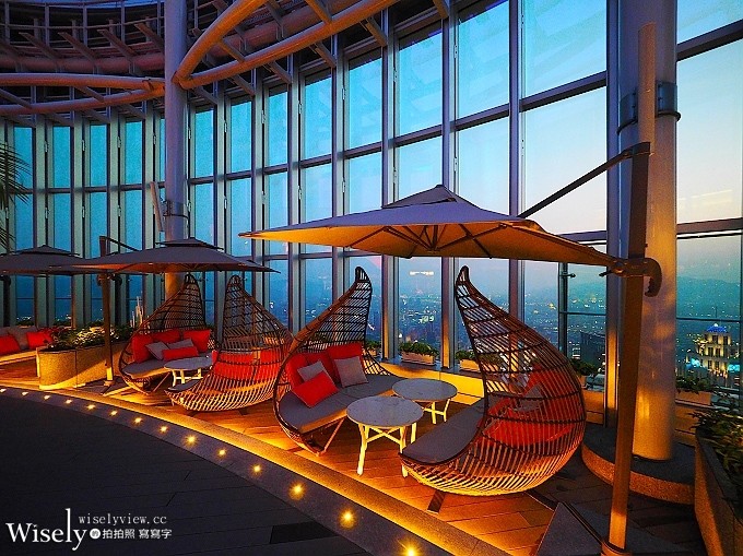 《新北市板橋區。捷運板橋站美食》Asia 49亞洲料理及酒廊@市府與車站旁的高空景觀餐廳，南洋風味的五星餐酒名店