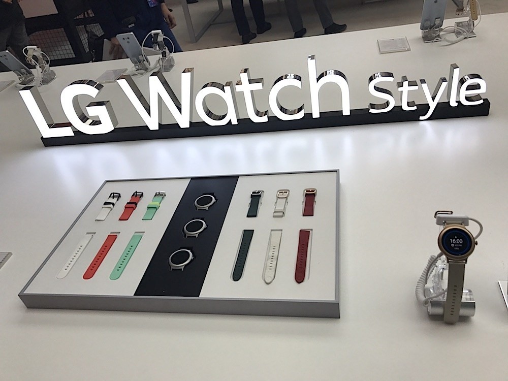 搭載Android 2.0 的 LG Watch Sport 與 LG Watch Style 5月登台