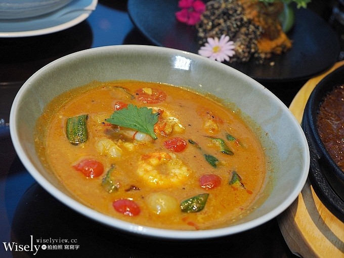 《新北市板橋區。捷運板橋站美食》Asia 49亞洲料理及酒廊@市府與車站旁的高空景觀餐廳，南洋風味的五星餐酒名店