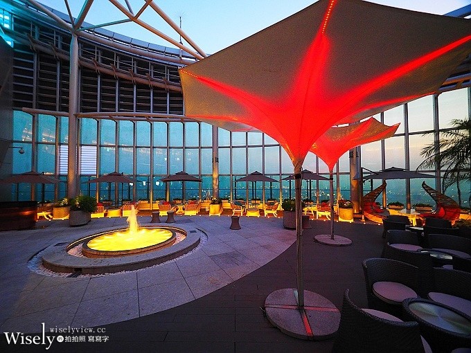 《新北市板橋區。捷運板橋站美食》Asia 49亞洲料理及酒廊@市府與車站旁的高空景觀餐廳，南洋風味的五星餐酒名店