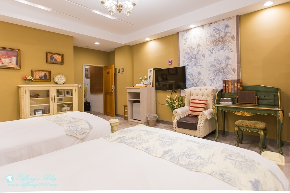 [台南‧住宿]英倫花園民宿/近安平老街及文章牛肉湯、王氏魚皮必吃美食