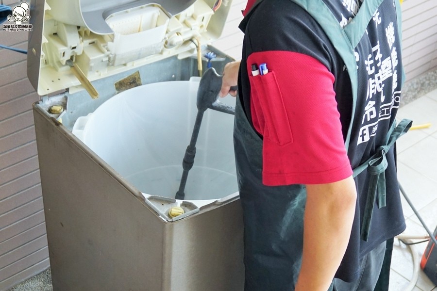 淨亮清洗工作坊 洗衣機清洗 冷氣清潔 -09208.jpg