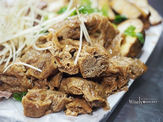 《新北永和。捷運頂溪站美食》來來 四十年老味道@位於民治街80號的傳統黑白切麵攤 《新北永和。捷運頂溪站美食》來來 四十年老味道@位於民治街80號的傳統黑白切麵攤