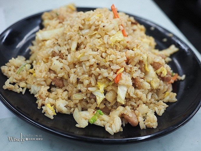 《台北文山。捷運動物園站美食》(木柵政大)永康街左撇子＠豬肉炒飯、黑胡椒牛肉燴飯