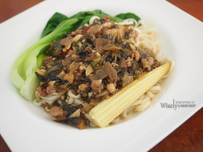 《台北中正。捷運忠孝新生站》切仔米粉.陽春麵.黑白切＠臨沂街裡，近華山創意園區&北科大