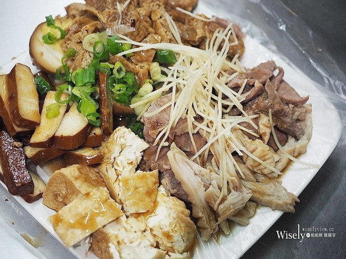 《新北永和。捷運頂溪站美食》來來 四十年老味道@位於民治街80號的傳統黑白切麵攤 《新北永和。捷運頂溪站美食》來來 四十年老味道@位於民治街80號的傳統黑白切麵攤