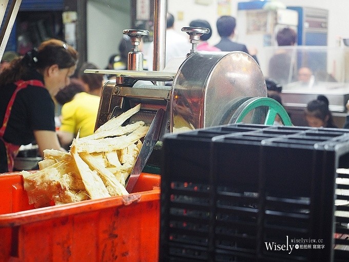《台北大同。捷運圓山站美食》大龍街夜市美食＠廟口的飯、大龍峒甘蔗汁、大雄香雞翅