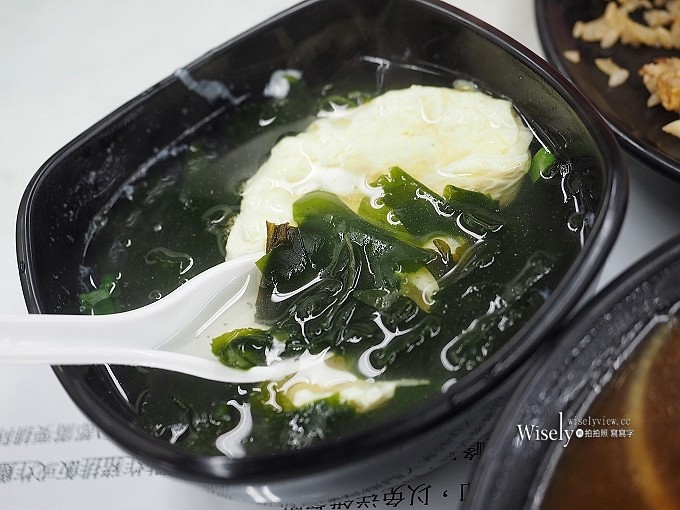 《台北文山。捷運動物園站美食》(木柵政大)永康街左撇子＠豬肉炒飯、黑胡椒牛肉燴飯