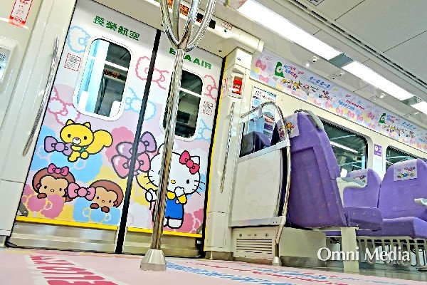 Hello Kitty、蛋黃哥躍上機捷！沒出國也能體驗長榮「彩繪機」！｜廣豐國際 Omni Media