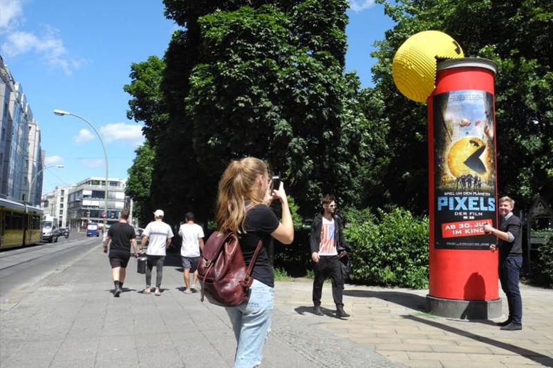 戶外交通廣告橫掃天地氣勢!電影噱頭這樣搞