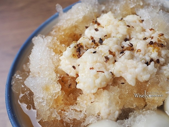 《台北中正。捷運台北車站美食》來呷甜甜品＠蜜芋冰Q麻糬燒，台北郵政總局旁近西門町