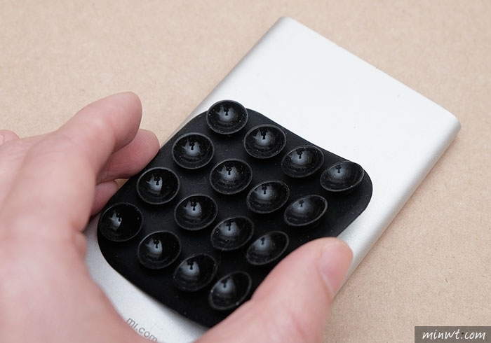 梅問題－20元！將小米行動電源變成，萬用手機電池背蓋