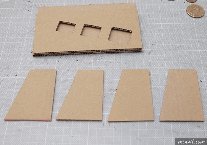 梅問題－《MOMO紙箱別丟!!》自製台幣專用的銅板動分類收納盒，支援多銅板，命中率百分百