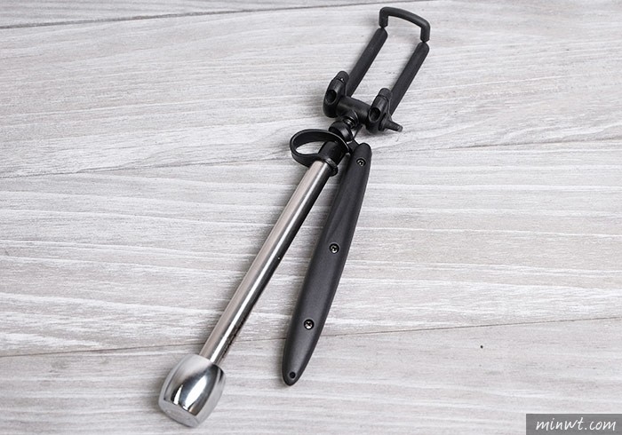 梅問題－「凡達克SMOOVIE」最平民輕巧好攜帶的三軸穩定器