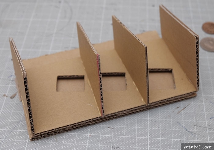 梅問題－《MOMO紙箱別丟!!》自製台幣專用的銅板動分類收納盒，支援多銅板，命中率百分百