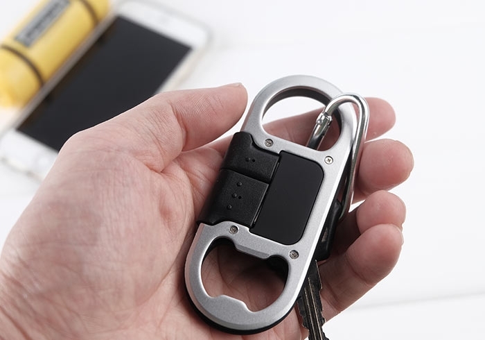 梅問題－是開瓶器，也是鑰匙圈，也是iPhone充電線(開瓶器造型的鑰匙圈iPhone充電線)