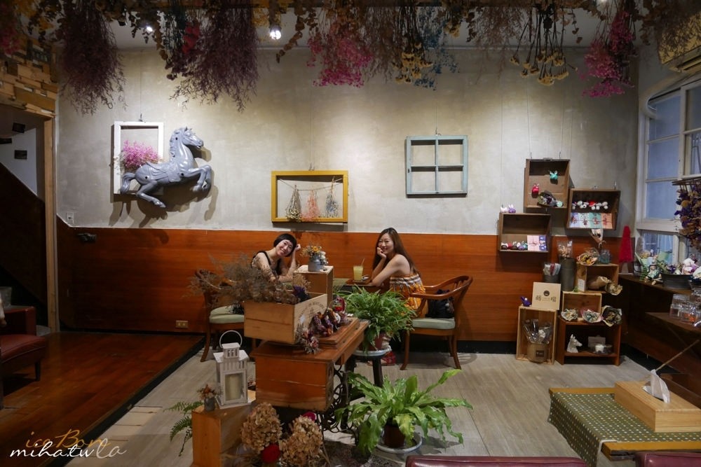 台中自由行,台中咖啡廳,台中景點,ig打卡點,老屋咖啡廳,