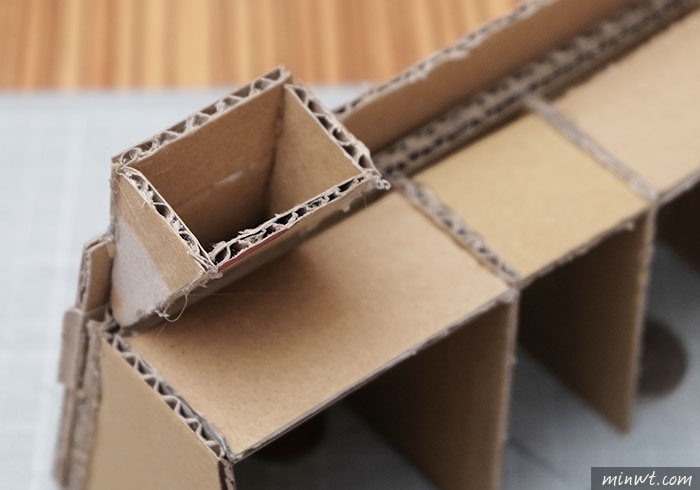 梅問題－《MOMO紙箱別丟!!》自製台幣專用的銅板動分類收納盒，支援多銅板，命中率百分百