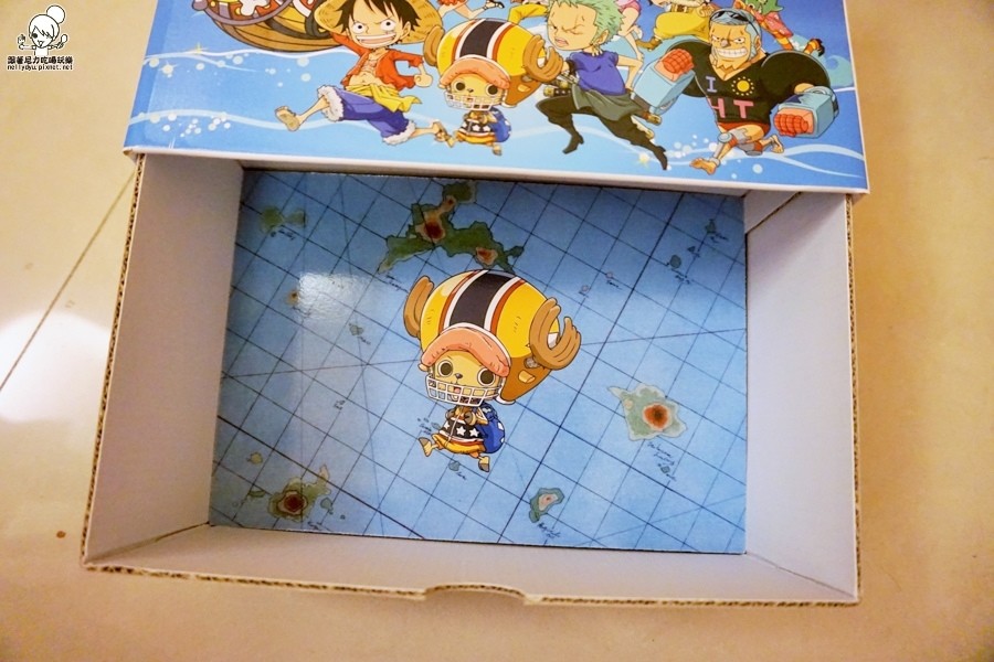 遠傳電信 航海王 限量 收納盒 行李箱 (5 - 13).jpg