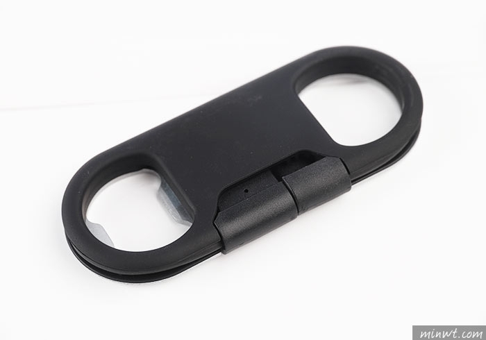 梅問題－是開瓶器，也是鑰匙圈，也是iPhone充電線(開瓶器造型的鑰匙圈iPhone充電線)