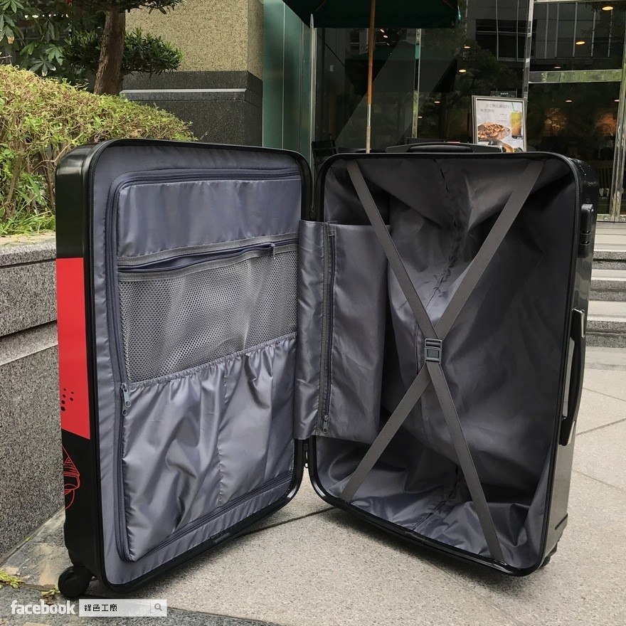 遠傳599吃到飽 送航海王行李箱