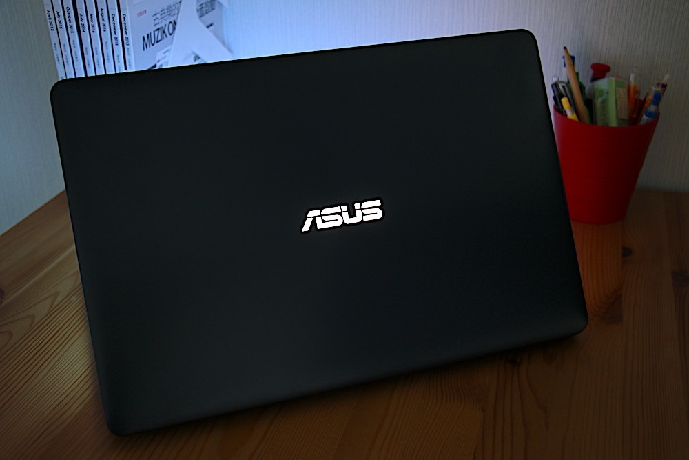 ASUS ZenBook Pro UX550