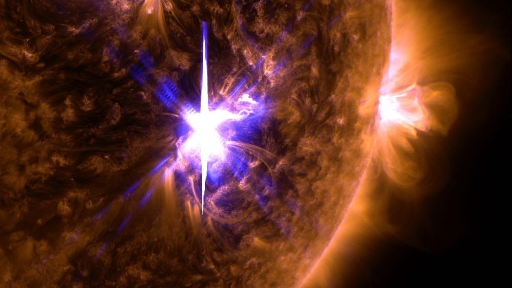 NASA 證實太陽黑子大爆炸 通訊不良有原因！