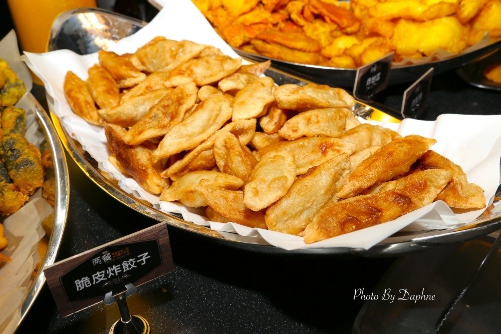 新竹美食 兩餐 두끼 韓國年糕火鍋吃到飽 新竹5號店 享受年糕火鍋 泡麵 炒飯 DIY 樂趣