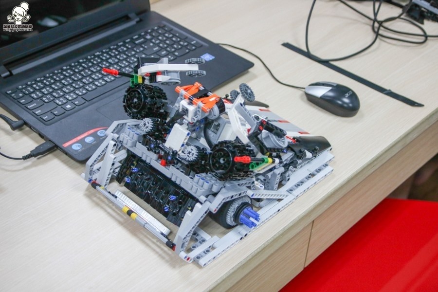 小洛特樂高機器人 孩童 初階 進階 比賽 全國冠軍 高雄 (18 - 36).jpg