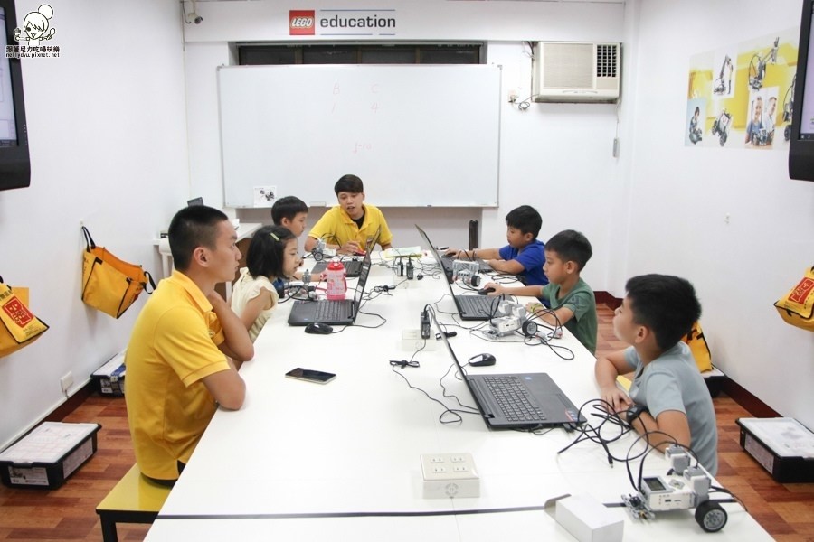 小洛特樂高機器人 孩童 初階 進階 比賽 全國冠軍 高雄 (32 - 36).jpg