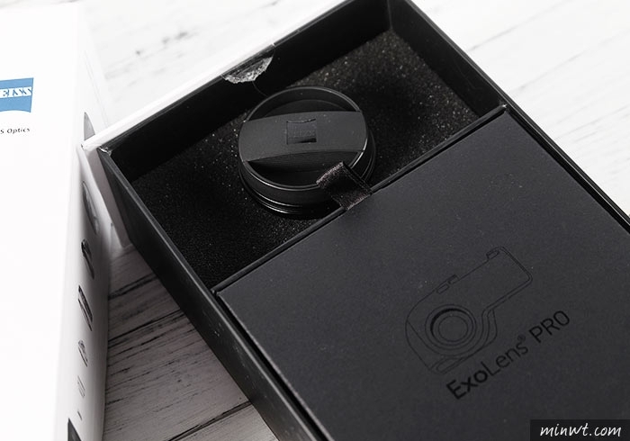 梅問題－免換手機! 蔡司 ExoLens Pro 望遠鏡，讓手機也有2X光學望遠