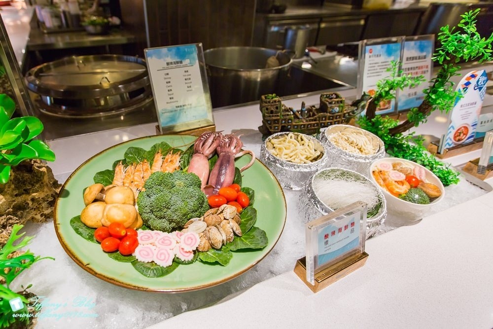 [台北吃到飽餐廳]饗食天堂Buffet大直店/200多道料理CP值高/2017秋季新菜色滿滿的海鮮料理(文末送饗食天堂餐券)