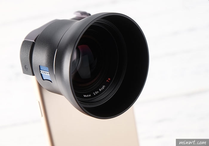 梅問題－免換手機! 蔡司 ExoLens Pro 望遠鏡，讓手機也有2X光學望遠