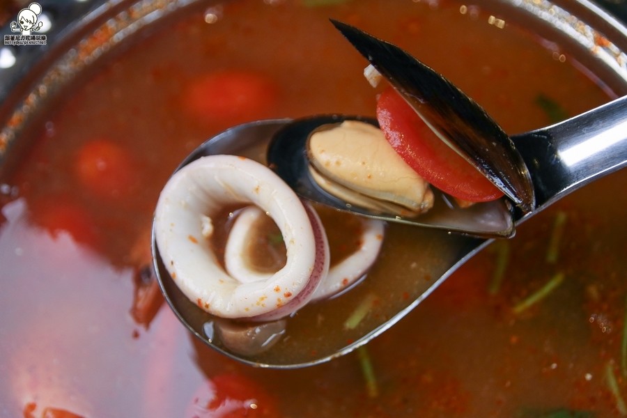 高雄泰式料理 泰式 泰國料理 家樂福 開胃 酸辣