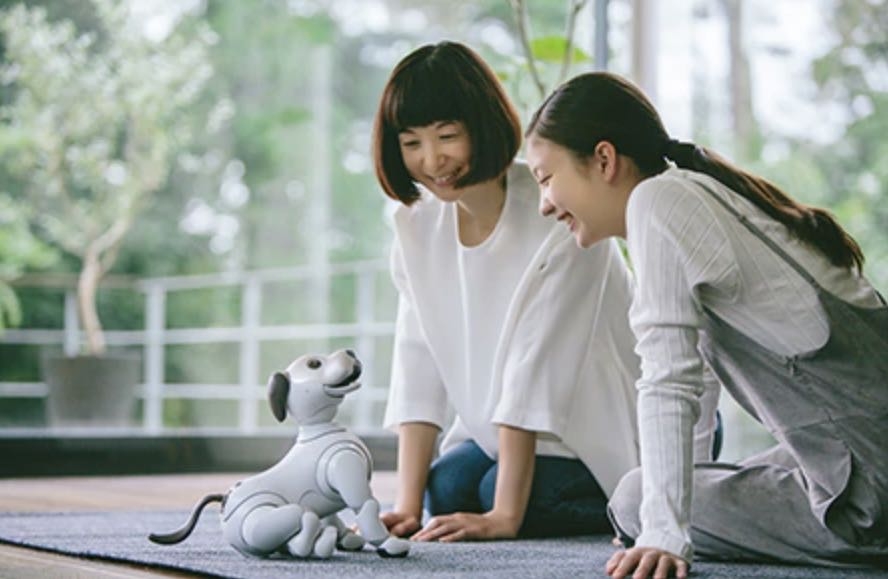 Sony 新一代智慧狗 AIBO 不只萌還加入了 AI ！