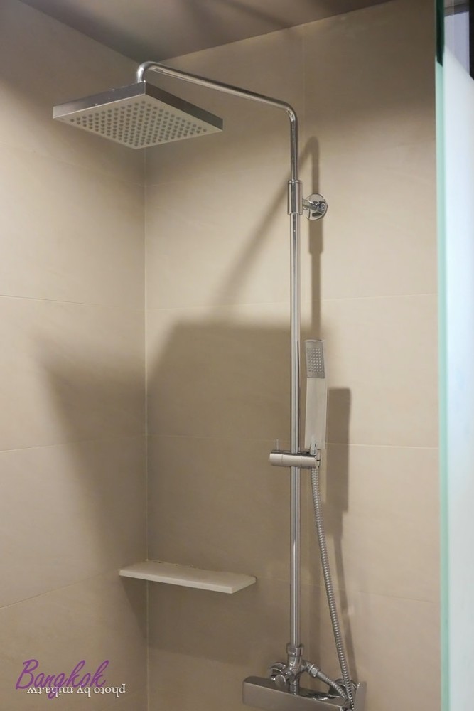 曼谷飯店推薦,曼谷自由行,/mercure hotel,曼谷好玩,曼谷景點,曼谷按摩推薦,曼谷住宿推薦